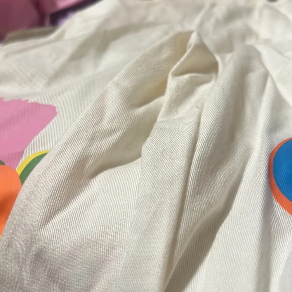 Wide Leg High Rise Painted Design Jeans - Picture 11 of 11